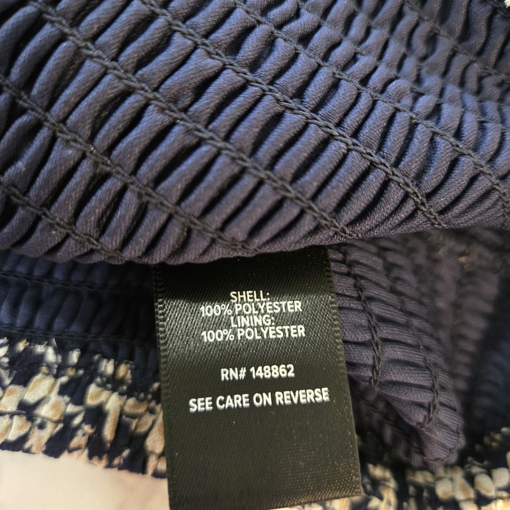 Torrid‎  and hloral Blouse - Picture 8 of 9